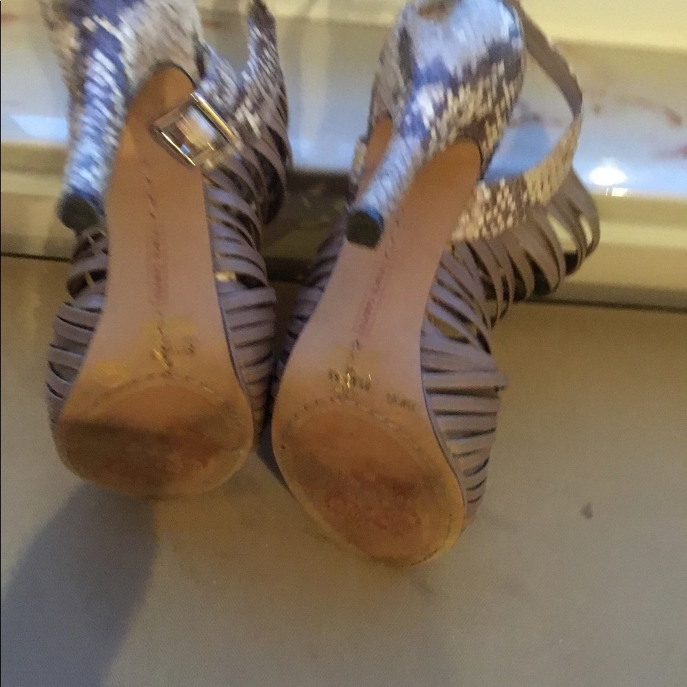 Shose - Picture 4 of 8